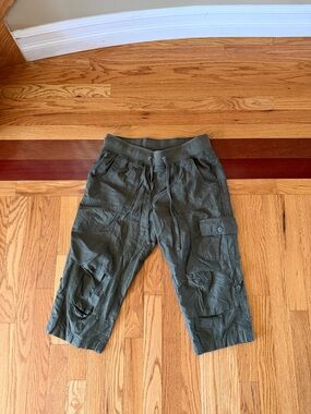 Tommy Hilfiger Olive Green Drawstring Cargo Capris